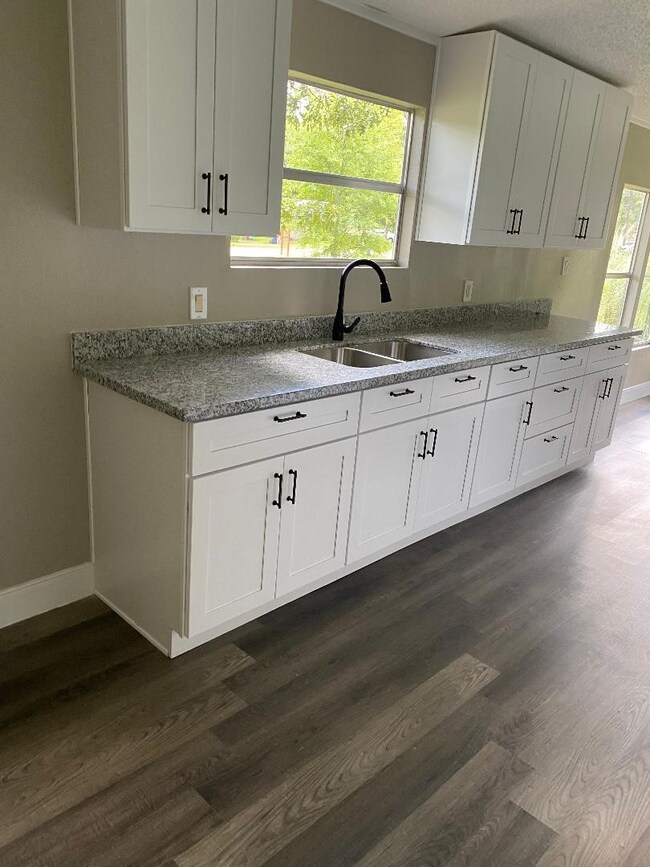 162 R-4021-a, Dayton, TX 77535 - photo 4