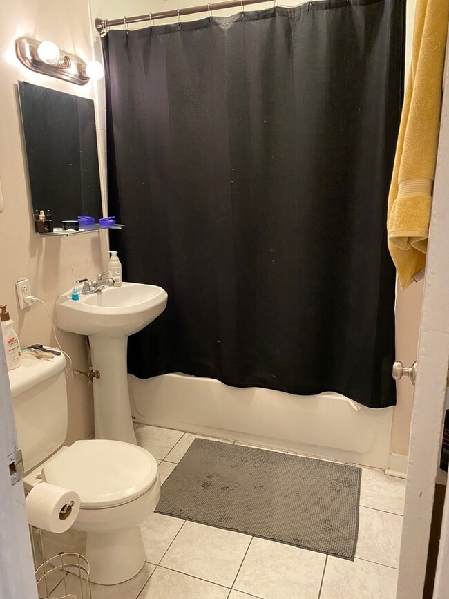 3926 W Byron St unit 1, Chicago, IL 60618 - photo 7