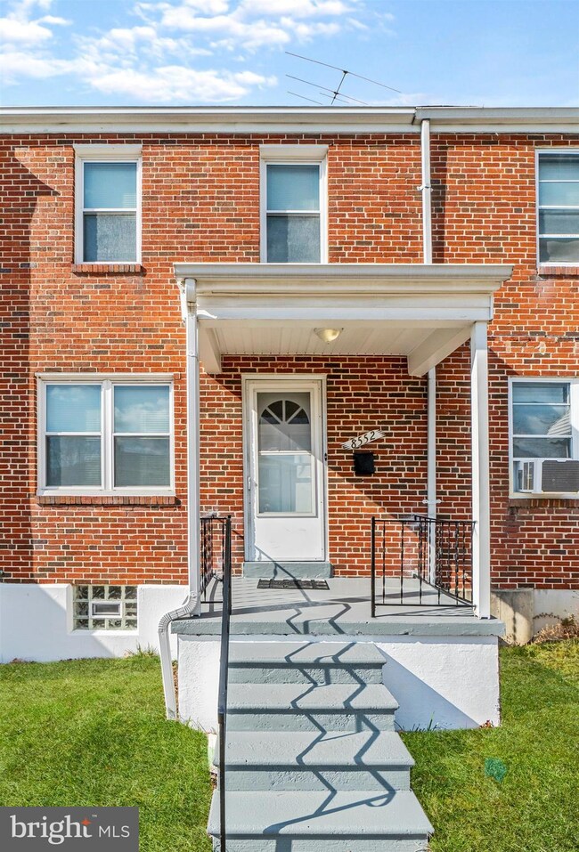 8552 Willow Oak Rd, Parkville, MD 21234 - photo 3