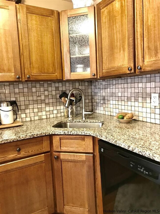 170 Sterling Place, Highland, NY 12528 - photo 5