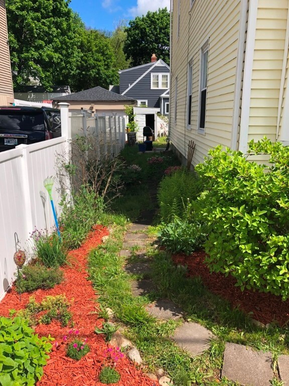 553 Fairmount St, Woonsocket, RI 02895 - photo 5