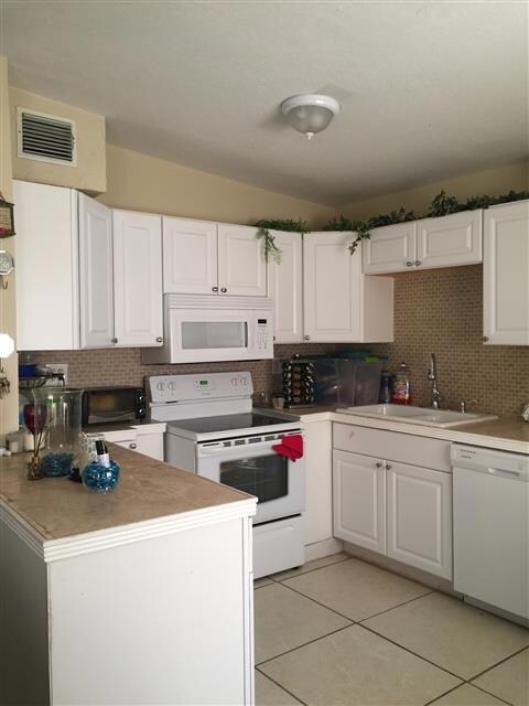 2161 Tarragon Rd, West Palm Beach, FL 33415 - photo 2