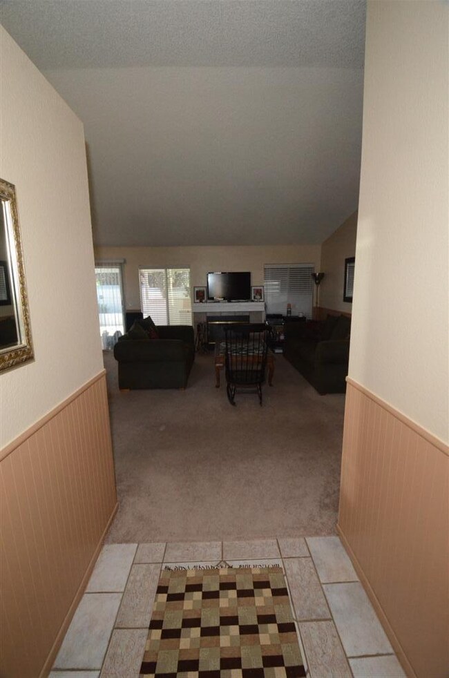 02 Front Entry
