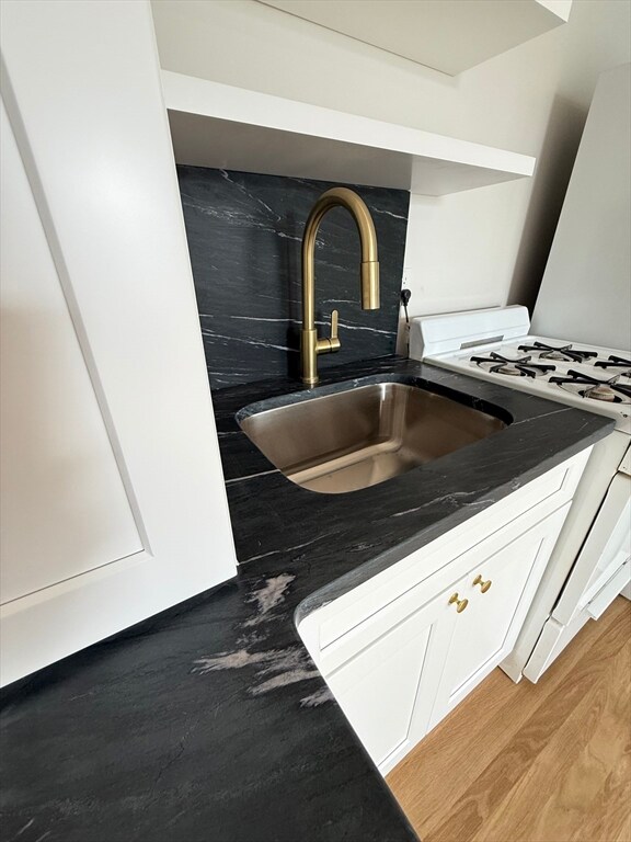 313 Essex St unit 203, Salem, MA 01970 - photo 4