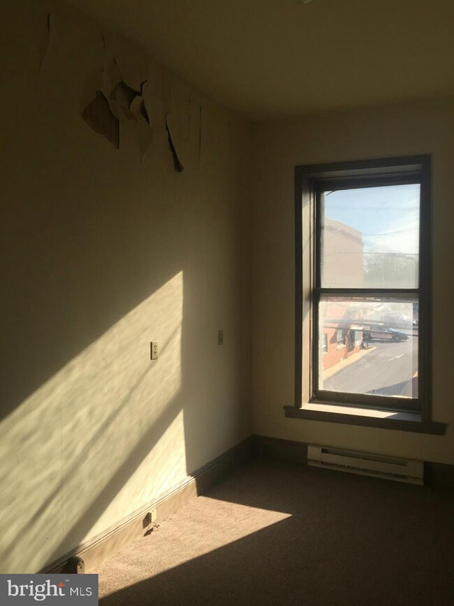 131 Second St, Chambersburg, PA 17201 - photo 5