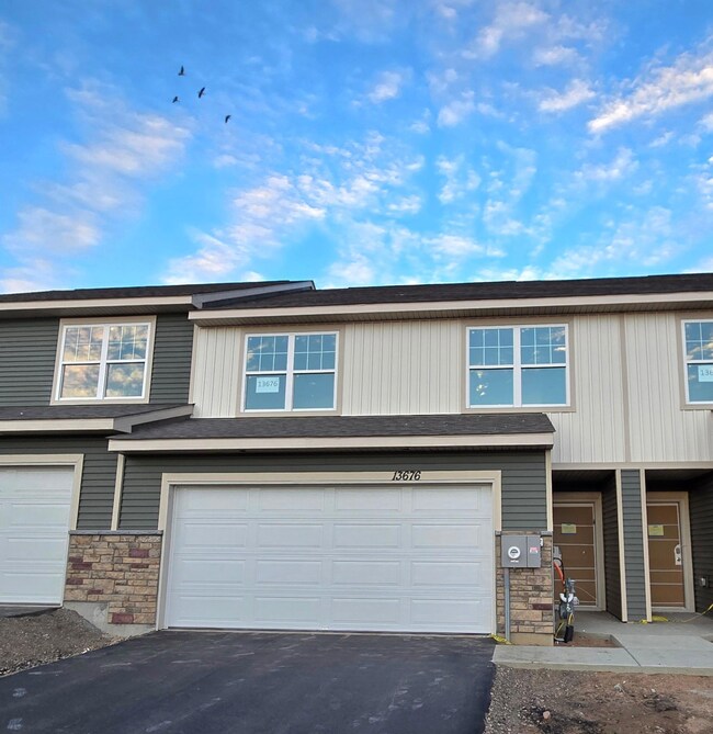 13676 Kaylemore Trail, Rosemount, MN 55068 - photo 4