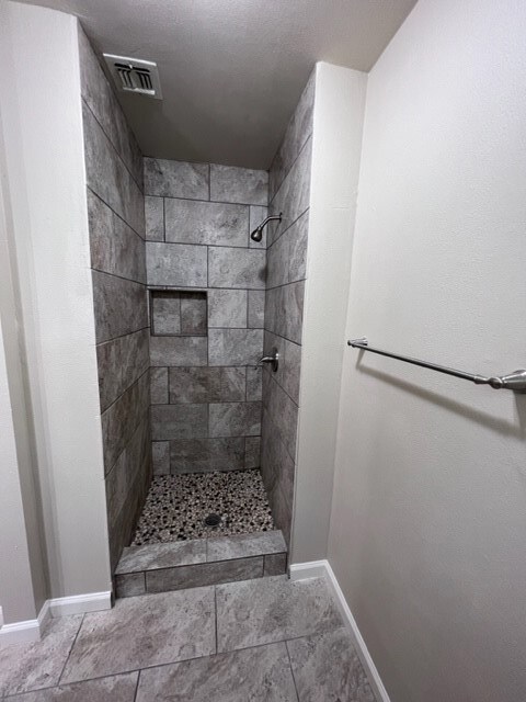 Primary shower