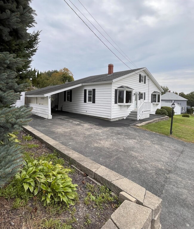 Outside Carport 17 Irwin St Lew 2
