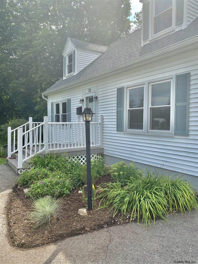 35 Crannell Ave, Delmar, NY 12054 - photo 4