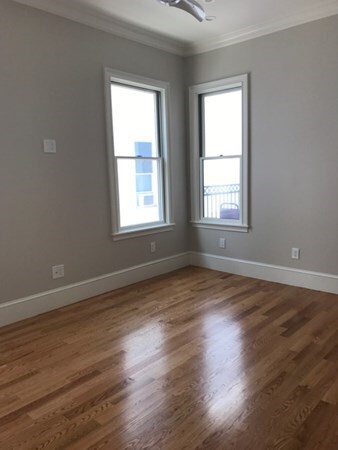562 E 6th St unit 2, Boston, MA 02127 - photo 5