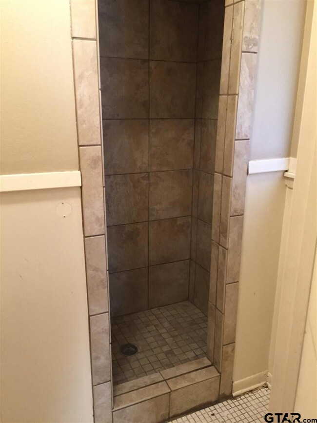 1826 1826 Yosemite, Tyler, TX 75703 - photo 7