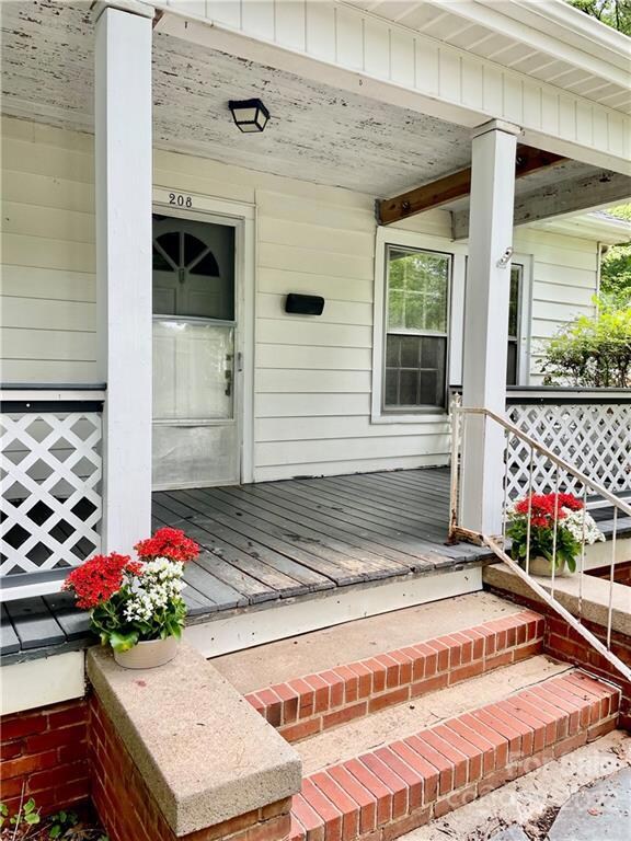 208 Feimster St, Statesville, NC 28677 - photo 5