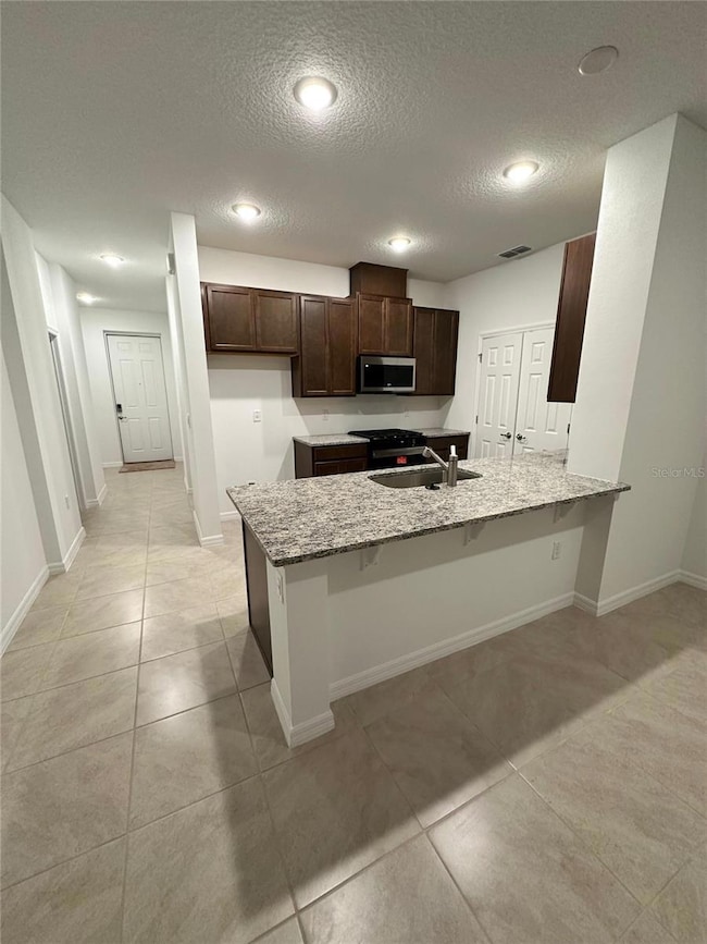 7004 Broad Wing Loop, Howey-In-the-hills, FL 34737 - photo 2