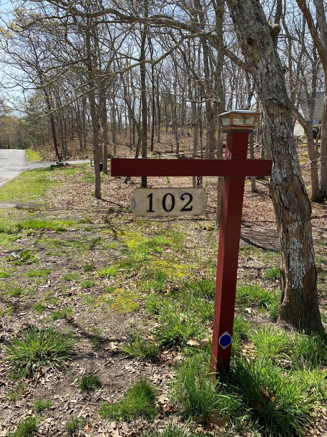 102 Pondview Dr, Oak Bluffs, MA 02557 - photo 5