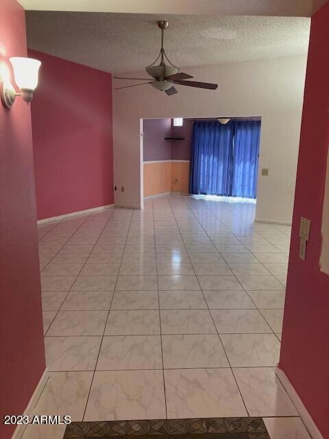 10541 W Ocotillo Dr, Sun City, AZ 85373 - photo 6