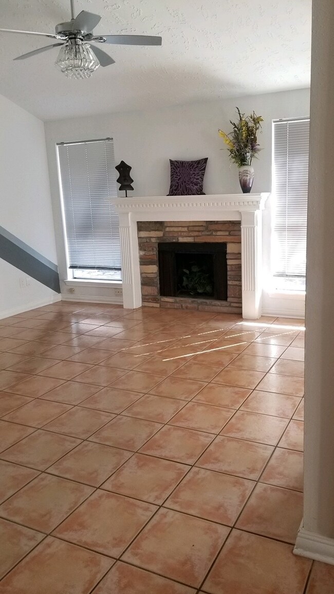 7846 Winehill Ln, Houston, TX 77040 - photo 6