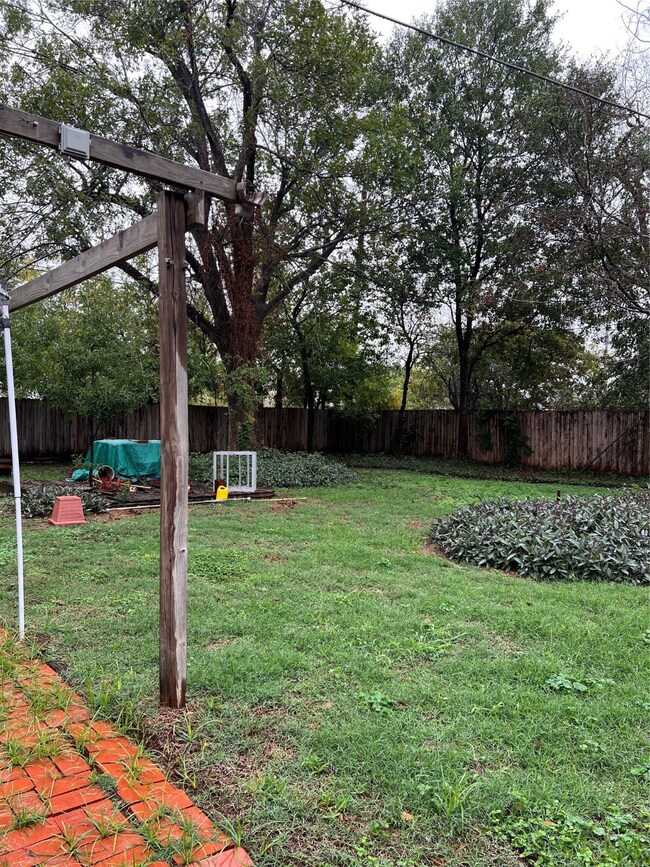 5001 Verdome Ln, Houston, TX 77092 - photo 5