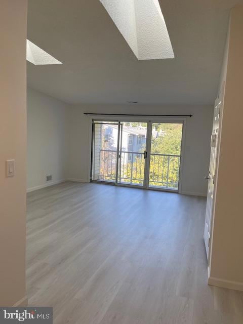 25 Mulberry Ct, Trenton, NJ 08619 - photo 5