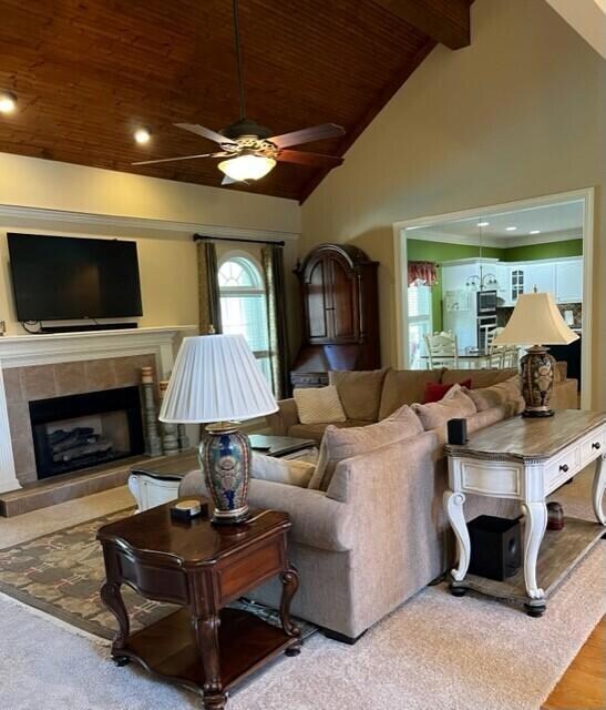 661 Deerwood
