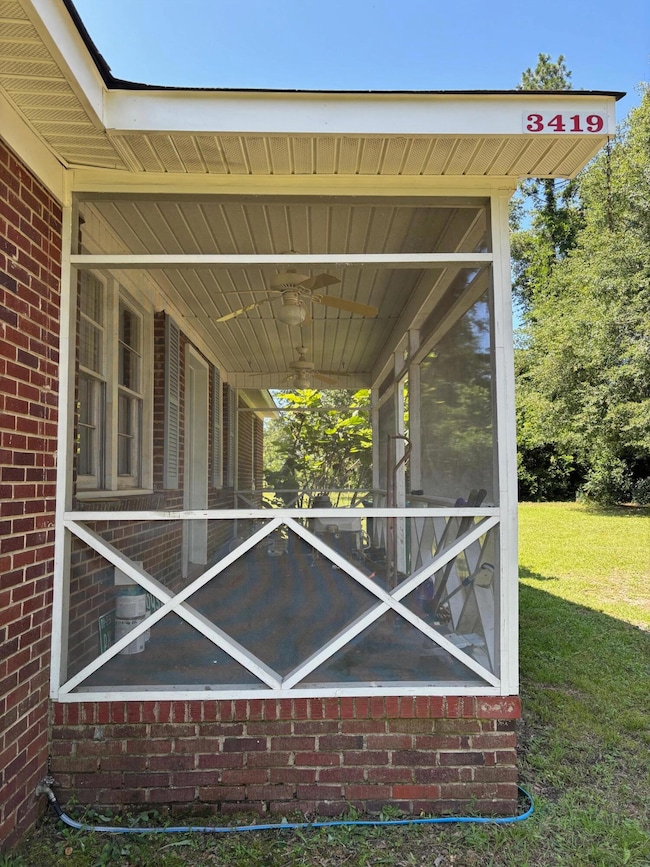 Screen porch