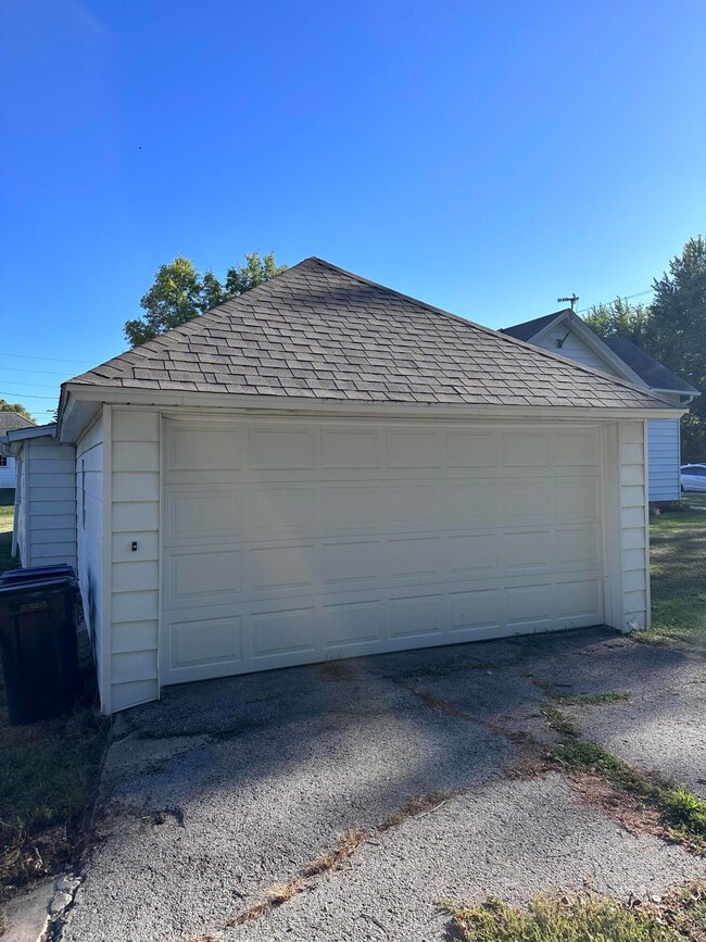 Attached Garage