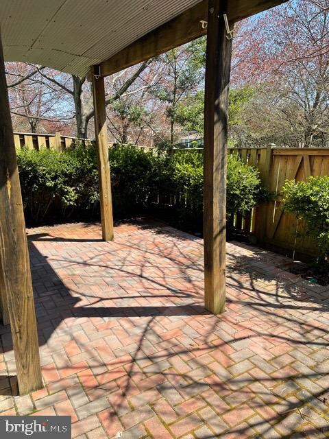 45606 Whitcomb Square, Sterling, VA 20166 - photo 3