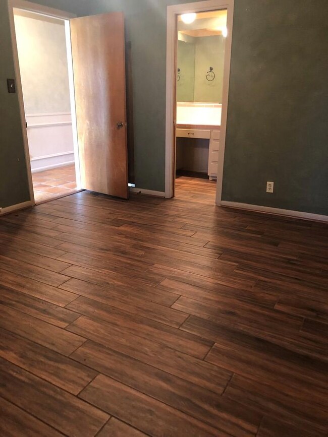 3928 Heatherglen Dr, Bay City, TX 77414 - photo 6