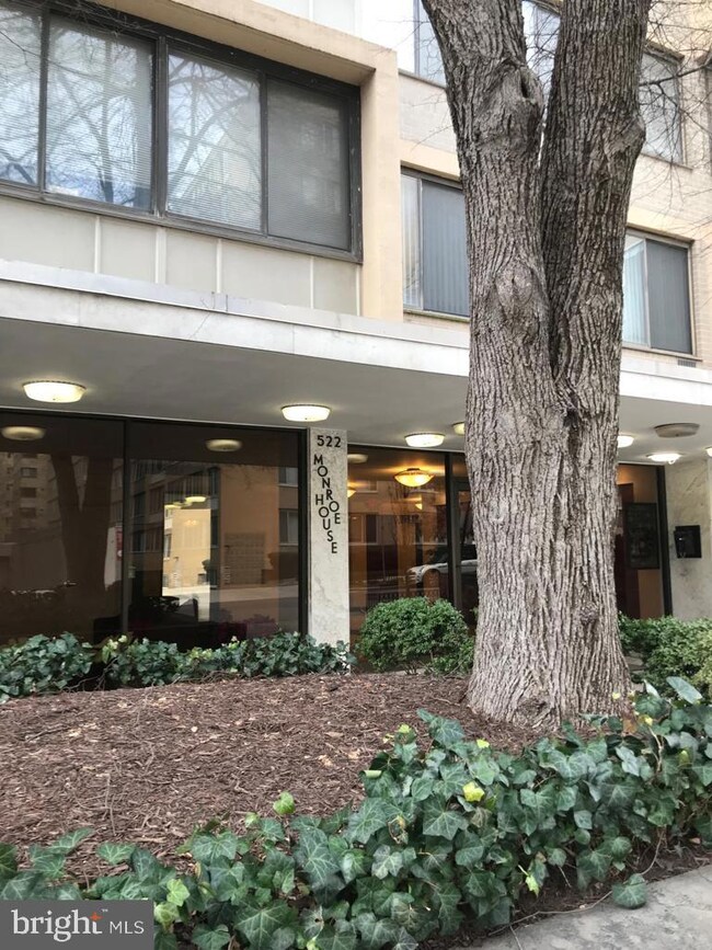 The Monroe House Condos unit 301, Washington, DC 20006 - photo 2