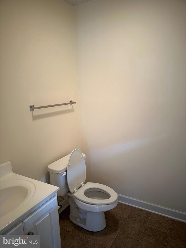 234 Southridge Dr, Berkeley Springs, WV 25411 - photo 4