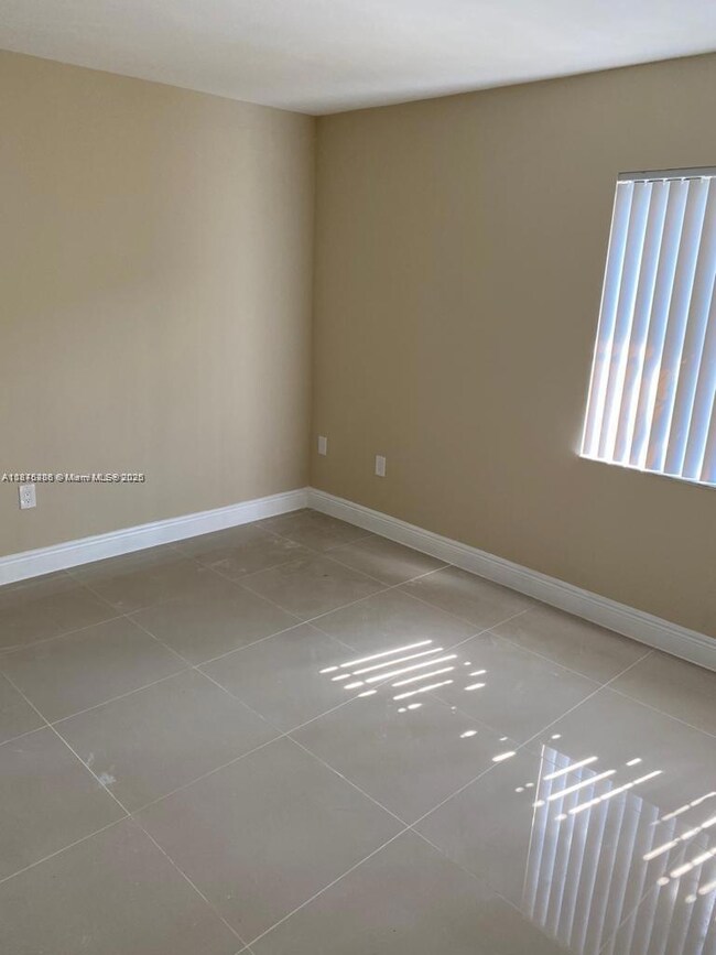 5650 W 26th Ct unit 106, Hialeah, FL 33016 - photo 4