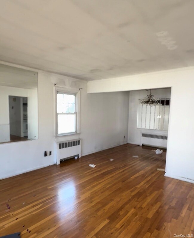 23 Park Cir, Mineola, NY 11501 - photo 2
