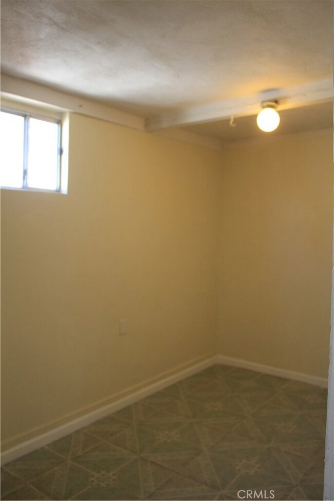 2054 E Hatchway St, Compton, CA 90222 - photo 5