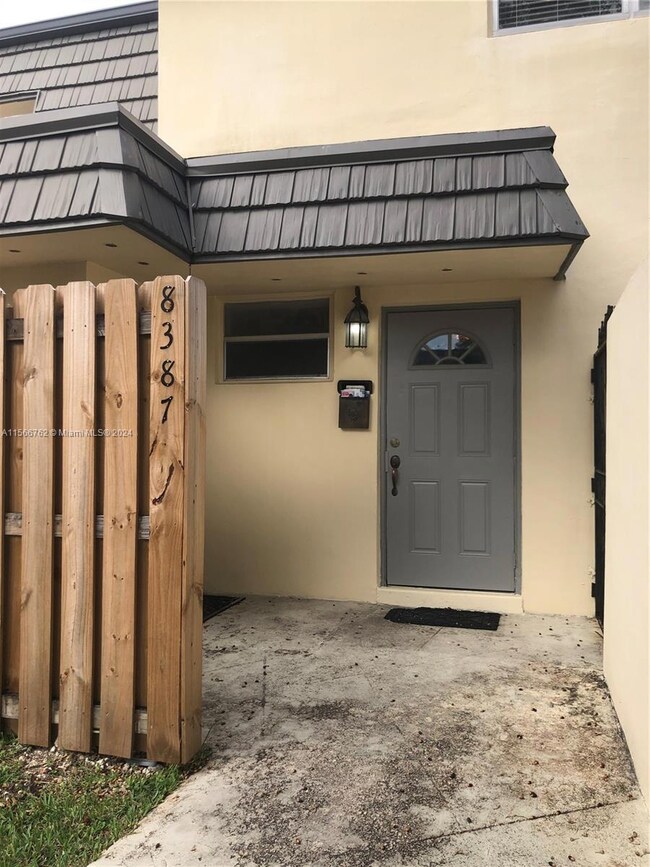 8387 SW 137th Ave unit 8387, Miami, FL 33183 - photo 3