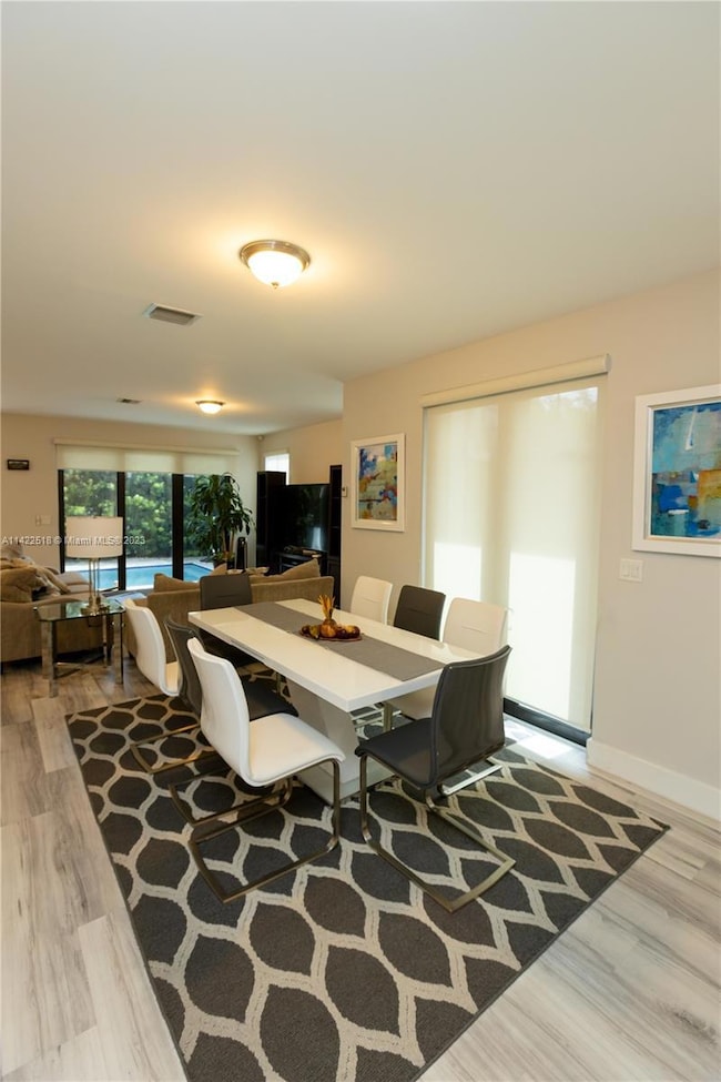 10584 NW 70th Ln, Doral, FL 33178 - photo 6