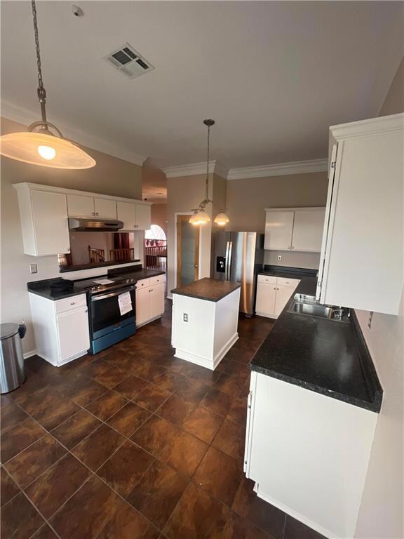 Kitchen image 1