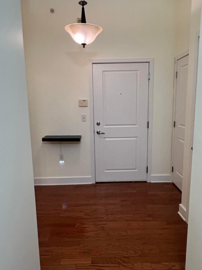 3 Greenwich Dr unit 114, Jersey City, NJ 07305 - photo 4