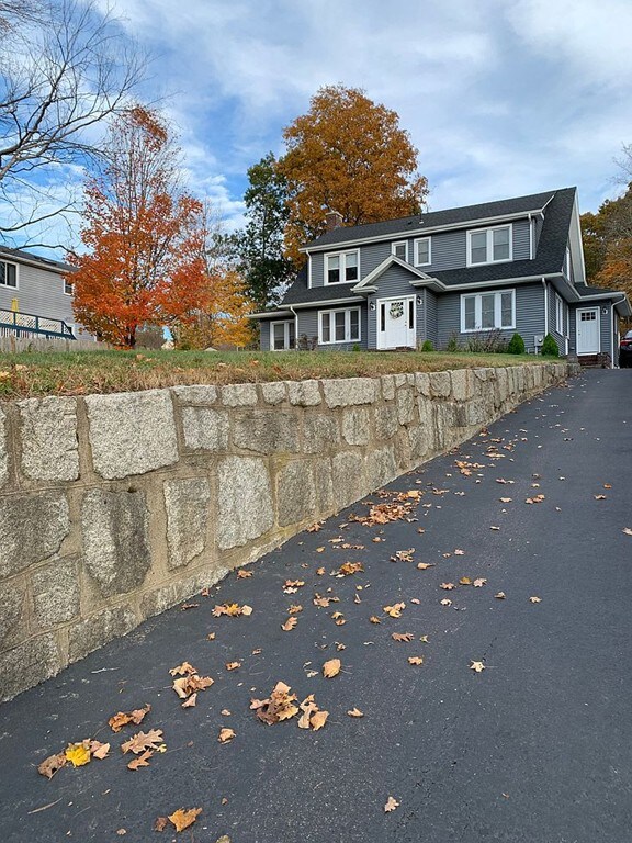 511 N Washington St, North Attleboro, MA 02760 - photo 3