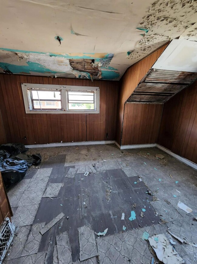 1984 Massachusetts St, Gary, IN 46407 - photo 5