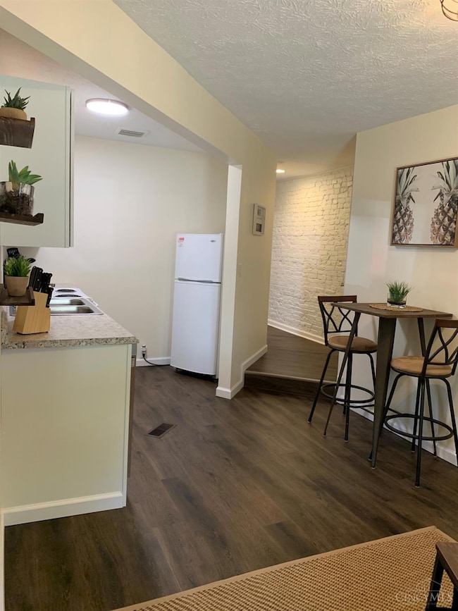 1619 Mansfield St, Cincinnati, OH 45202 - photo 7