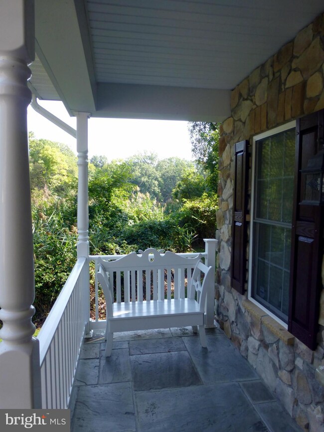 109 Linden Ave, Edgewater, MD 21037 - photo 4