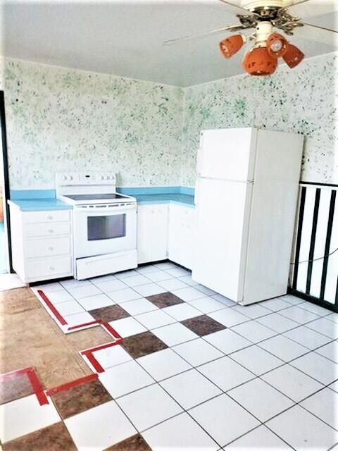 Main Floor -Kitchen