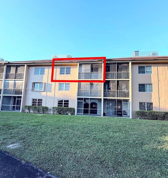 7900 NW 50th St unit 304, Lauderhill, FL 33351 - photo 2