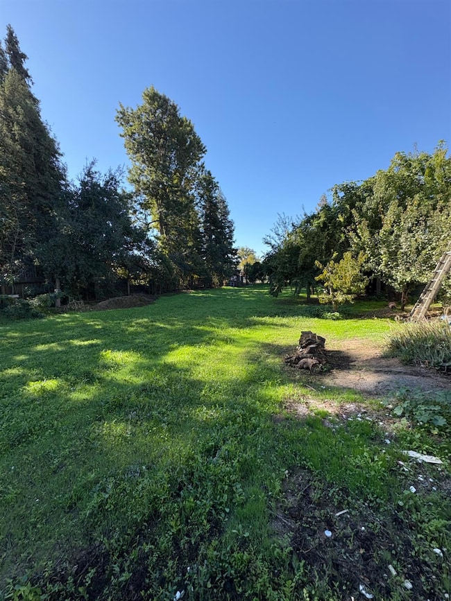 1262 Avalon Dr, Stockton, CA 95215 - photo 4