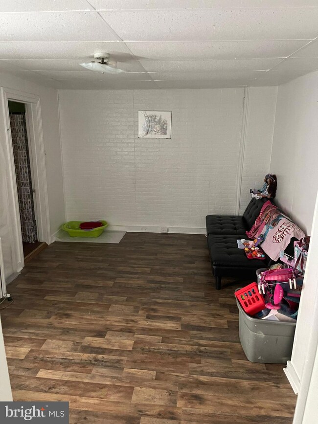 921 Green St, Reading, PA 19604 - photo 7