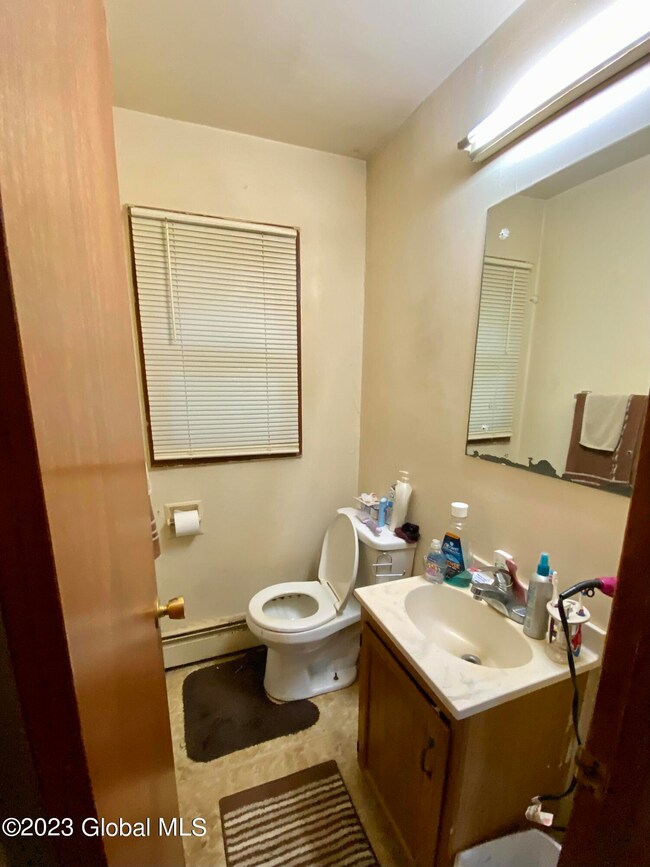 58 Cheltingham Ave, Schenectady, NY 12306 - photo 7