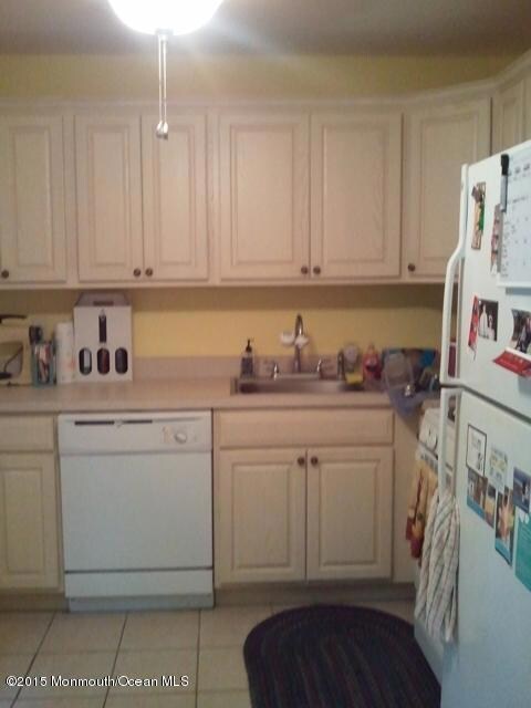 4 Juniper Ln unit A, Eatontown, NJ 07724 - photo 4