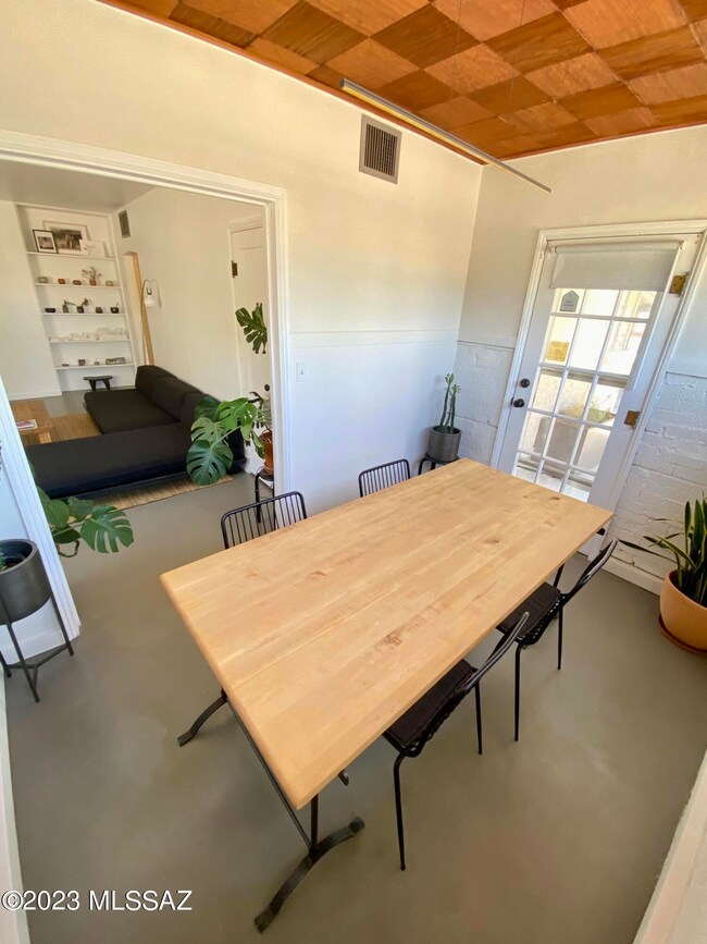 2002 E Helen St, Tucson, AZ 85719 - photo 5