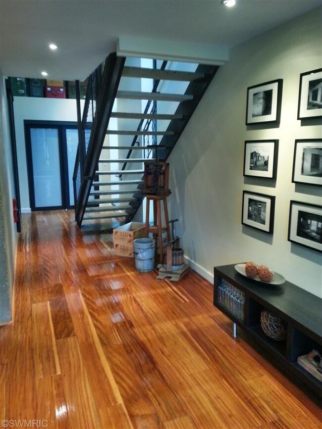 13595 Red Arrow Hwy unit 13, Harbert, MI 49115 - photo 7