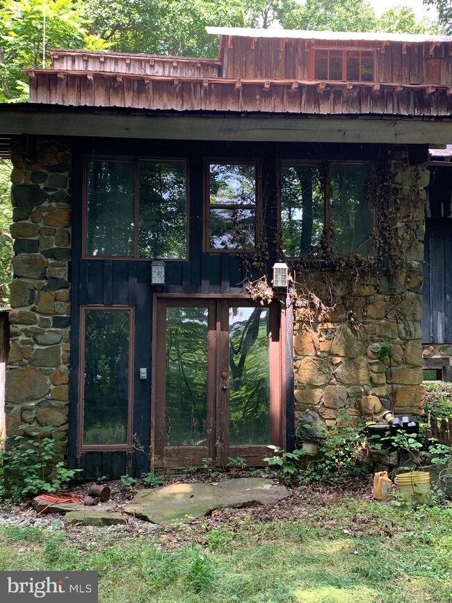 42 Malsnee Rd, Reinholds, PA 17569 - photo 3