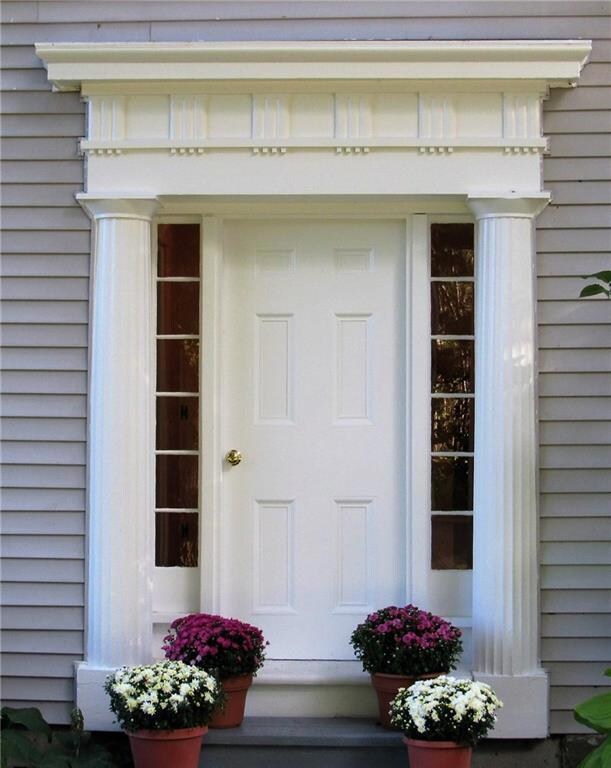 Gorgeous front door!